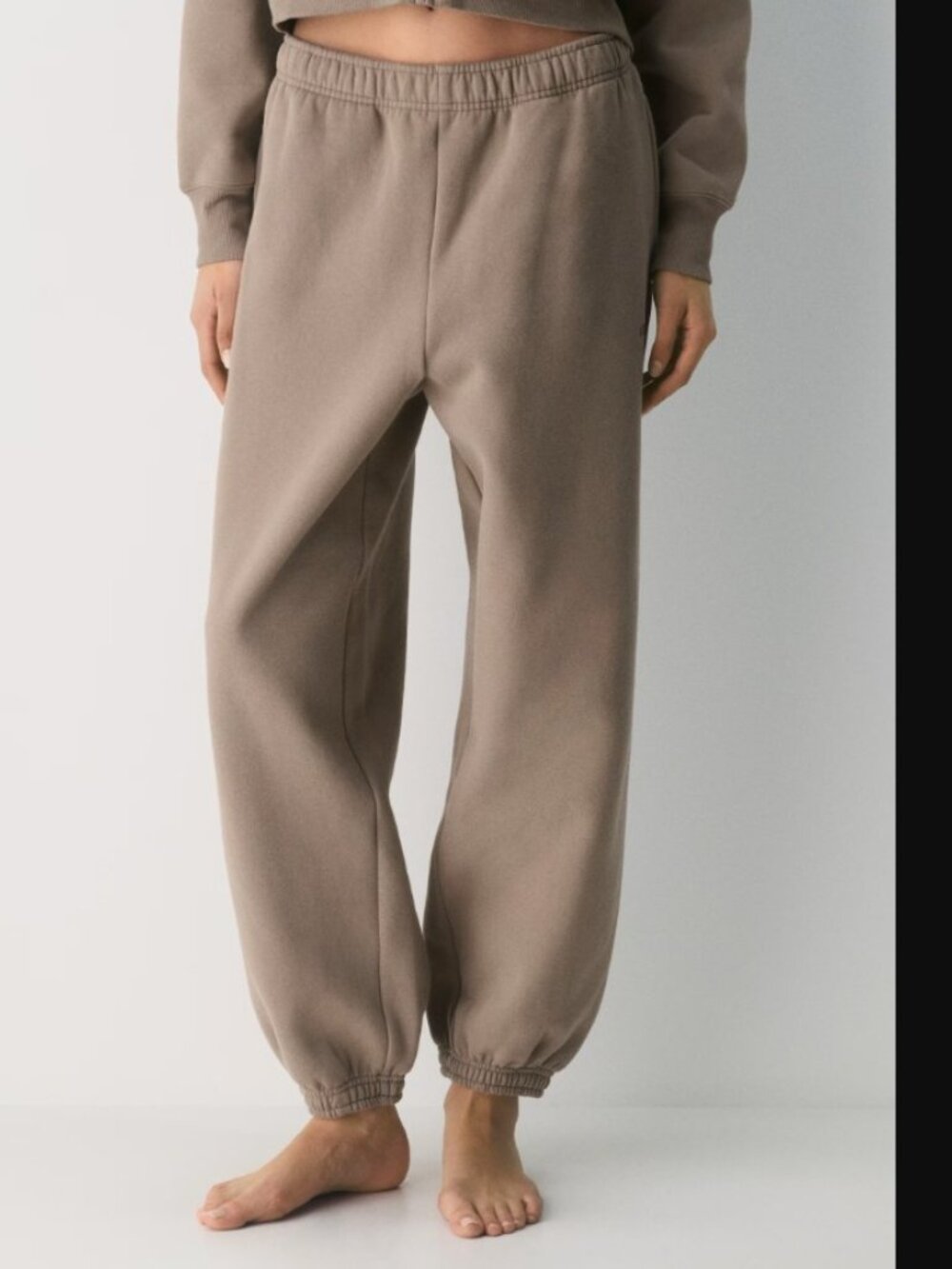 Mega Jogger Sweatfleece Pant in Heather Nomad Taupe (Small)